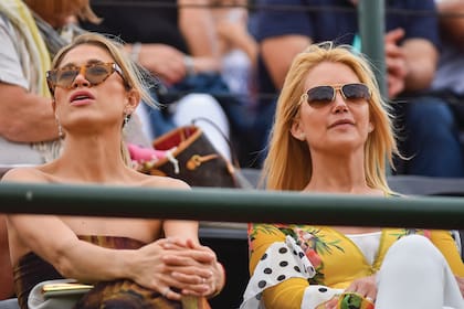 Carla Pereyra y Valeria Mazza vieron el partido desde la tribuna C.