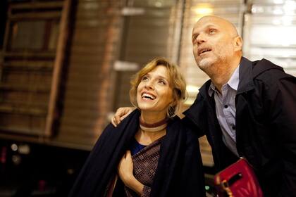 Carla Peterson y Sebastián Wainraich, en Una noche de amor