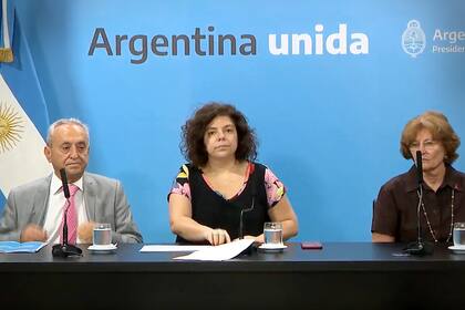 En la conferencia de prensa estuvieron Carla Vizzotti, Pedro Cahn y Mirta Roses