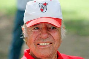 River Plate y su presidente Rodolfo D'Onofrio despidieron a Carlos Menem