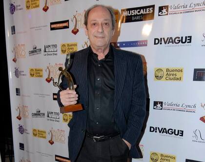 Carlos Gianni se llevó el premio a mejor música de una obra infantil por Vivitos y Coleando