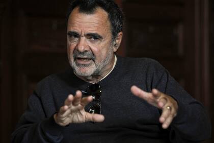 "Yo tengo pasión por la tecnología, me interesa tanto como el cine. El tema es saberla usar y armar desde el guion un relato posible para hacer con esos elementos y herramientas"