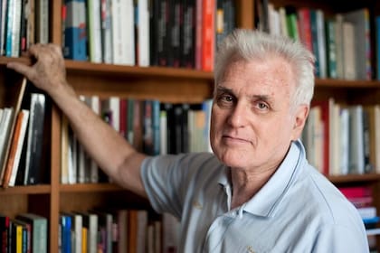 Carlos Ulanovsky: "En los últimos años las respuestas del famoso mercado nos volvieron bastante menos grata la tarea"