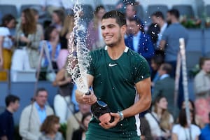 Carlos Alcaraz, campeón de Madrid por demolición: lo que le dijo Zverev tras perder la final