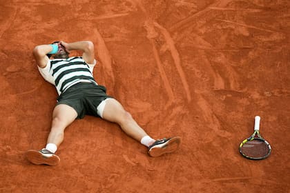 Carlos Alcaraz es el sexta tenista que revierte una desventaja de dos sets en la final de Roland Garros