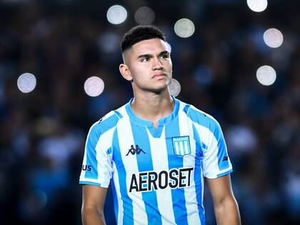 Carlos Alcaraz se formó en las inferiores de Racing y disputó 83 partidos, lo compró Southampton