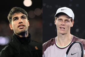 Carlos Alcaraz y Jannik Sinner, dos de los principales exponentes de la nueva generación del tenis, se enfrentarán en la final del Roma Open