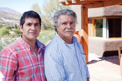 Carlos con su hijo Sebastián, también arquitecto.