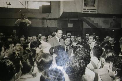 Carlos Ballester Molina (h.) habla a los operarios de Hafdasa