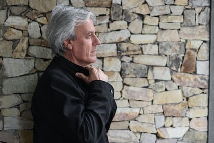 Carlos Balmaceda quiso contar "episodios y emociones"