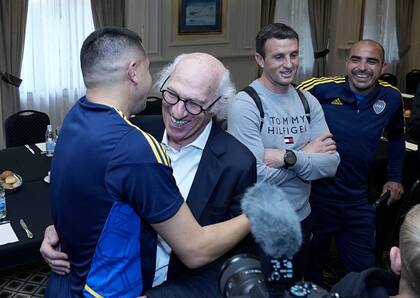 Carlos Bianchi y Juan Román Riquelme otra vez juntos, en la despedida del 10 de Boca