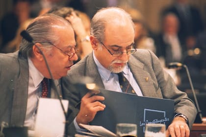 Carlos Corach y Rodolfo Barra, en las sesiones de la Reforma de la Constitución, en 1994