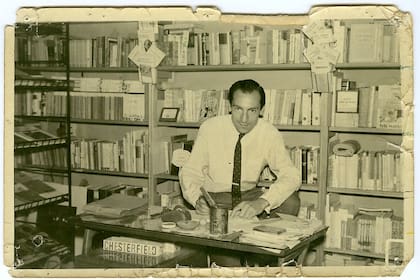 Carlos Crozza abrió Librería del Norte el 1° de mayo de 1958
