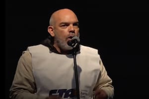 Carlos Díaz, de la CTA, durante el evento en Uruguay