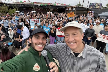 Carlos Espina considera a Tom Steyer como el candidato demócrata "más progresista" en los comicios del 2 de junio