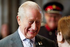 El rey Carlos anuncia una “buena noticia” sobre su tratamiento contra el cáncer y les da un consejo a los británicos