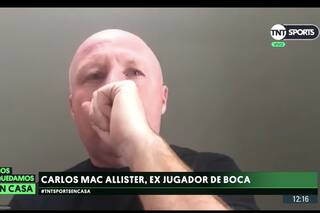 Carlos Mac Allister se ahogó en vivo y tosió sin cumplir las normas sanitarias