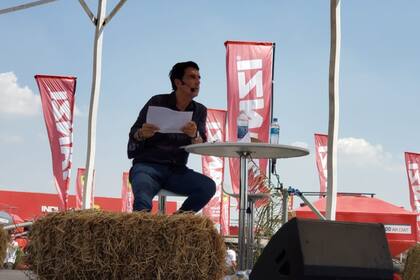 Carlos Melconian brindó una charla al aire libre en Expoagro