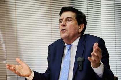 Carlos Melconian: ""Los dólares están, los de los encajes y lo que te dio el FMI, pero no para que lo tires por la alcantarilla, para que lo tires en Punta Cana, para que se te vayan por el rulo"