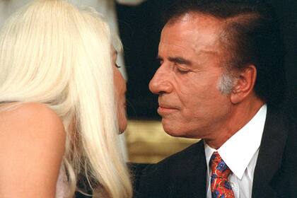 Carlos Menem en el programa de Susana Giménez, "Hola Susana" el 10 de mayo de 1995