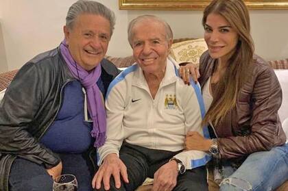 Carlos Menem junto a su hija, Zulemita y Eduardo Duhalde, en un encuentro de reconciliación, de 2019