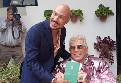Carlos Perciavalle y Jimmy Castilhos se casaron en Maldonado, Uruguay, en febrero ante su círculo íntimo