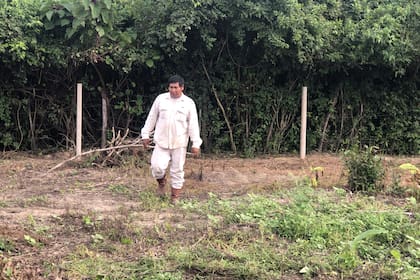 Carlos Rivero, el papá de Nehuel, suele irse durante varios meses a trabajar en la cosecha de manzana o de limón