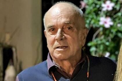 Carlos Rodrguez: Milei dice que lo primero es resolver la bola de Leliq, ya que la emisin para la renovacin es la causante de gran parte de la inflacin. Cuando se estabilice, se podr dolarizar