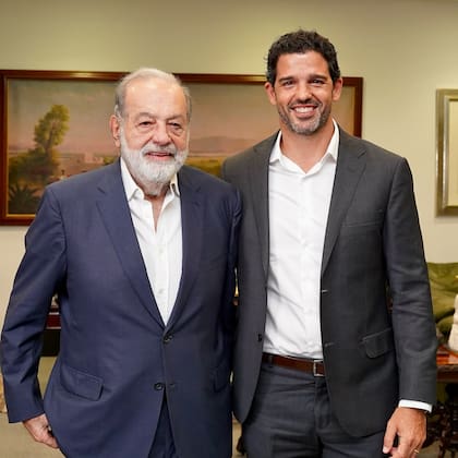 Carlos Slim en entrevista para el pódcast de Oso Trava (FB/Oso Trava)