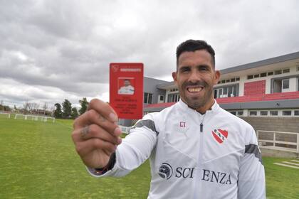 Carlos Tevez, cuando fue parte de la campaña para que los hinchas se asocien a Independiente