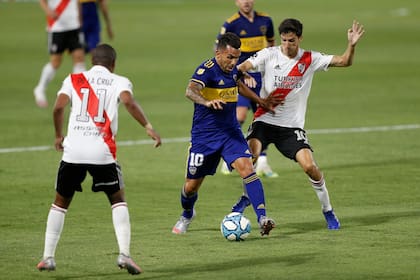 Carlos Tevez y Nacho Fernández, dos de los jugadores más desequilibrantes de Boca y River de cara a las semifinales de la Copa Libertadores