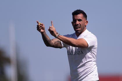Carlos Tevez es el reemplazante de Diego Cocca en el cargo de entrenador de Talleres de Córdoba