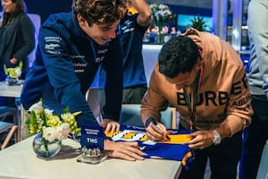 Carlos Tevez visitó a Franco Colapinto