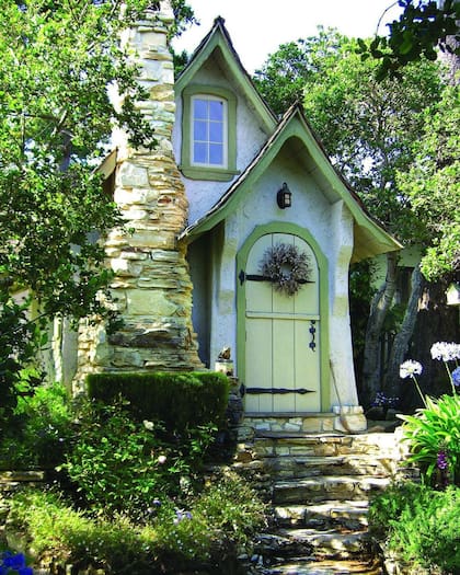 Carmel-by-the-Sea destaca por sus casas de cuento de hadas (Instagram/@faeriemagazine)