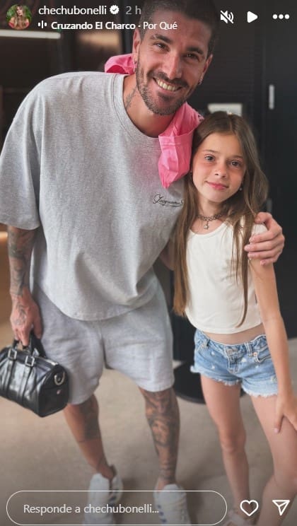 Carmela, la hija de Chechu Bonelli, y Rodrigo De Paul