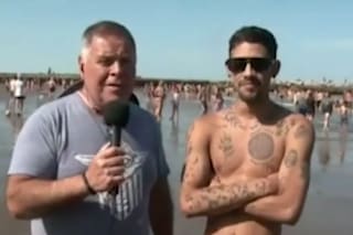 Un famoso humorista fue sorprendido por el meteotsunami mientras transmitía en vivo desde el mar