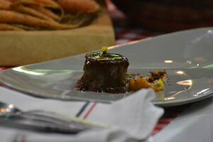 Un tipo de carne suave y sutil se afianza en las cartas de los restaurantes de El Calafate