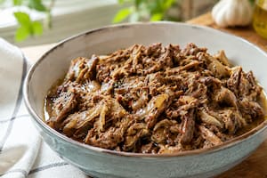 Carne desmechada para sándwich