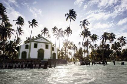 La iglesia del pueblo de Carneiros.