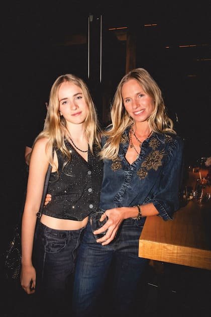 Carola Del Bianco posa orgullosa con su hija