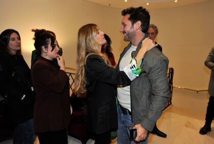 Carola Reyna saluda a Benjamín Vicuña