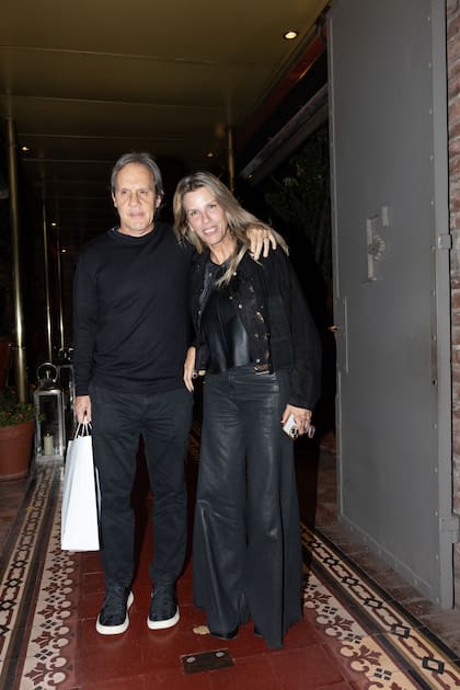 Carolina Giménez, hermana de Susana, y su marido Diego Mejuto.