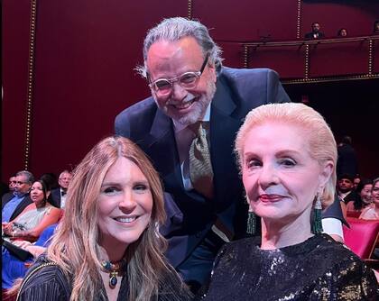 Carolina Herrera en la entrega de premios de la Herencia Hispana junto a otros invitados