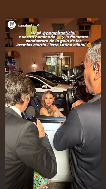 Carolina "Pampita" Ardohain llegó a la entrega de los premios Martín Fierro Latino en Miami en un Rolls-Royce modelo Dawn de 2019