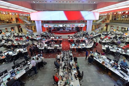 La gran redacción central de la BBC en Londres
