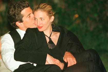 Carolyn Bessette y John F. Kennedy Jr.
