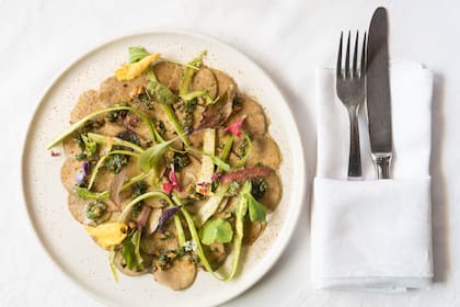 Carpaccio de portobellos.