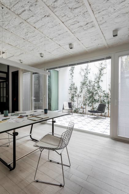 Carpinterías de PVC con doble vidrio. Persianas (Cortinas Marcela)