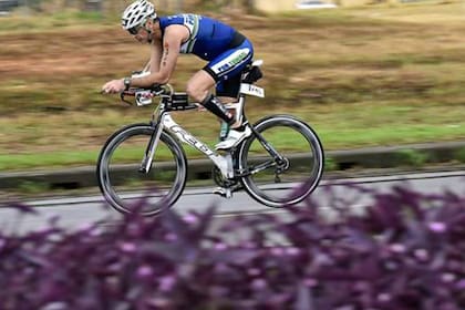 Carreras por Tomás es el nombre de la página de Facebook a través de la que Mariano busca concientizar sobre la importancia de una cadena de supervivencia ante un evento de vida o muerte