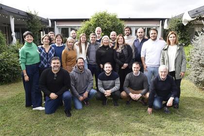 Carrió y Quirós reunieron a sus equipos en Exaltación de la Cruz ayer